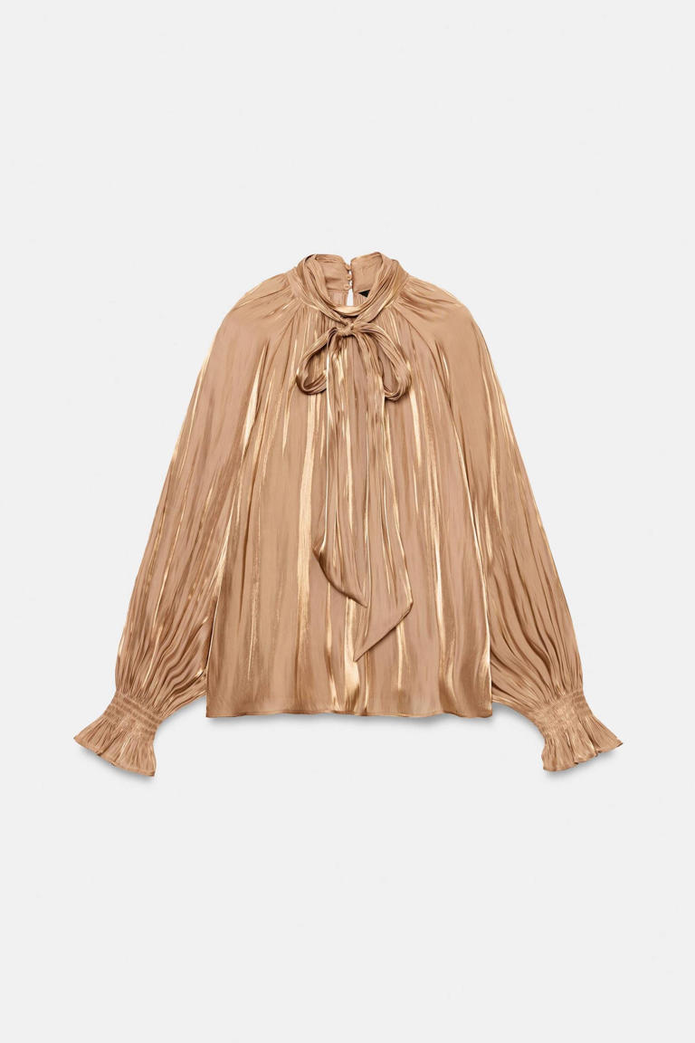 Blusas color beige que son tendencia y llevaremos con faldas ...