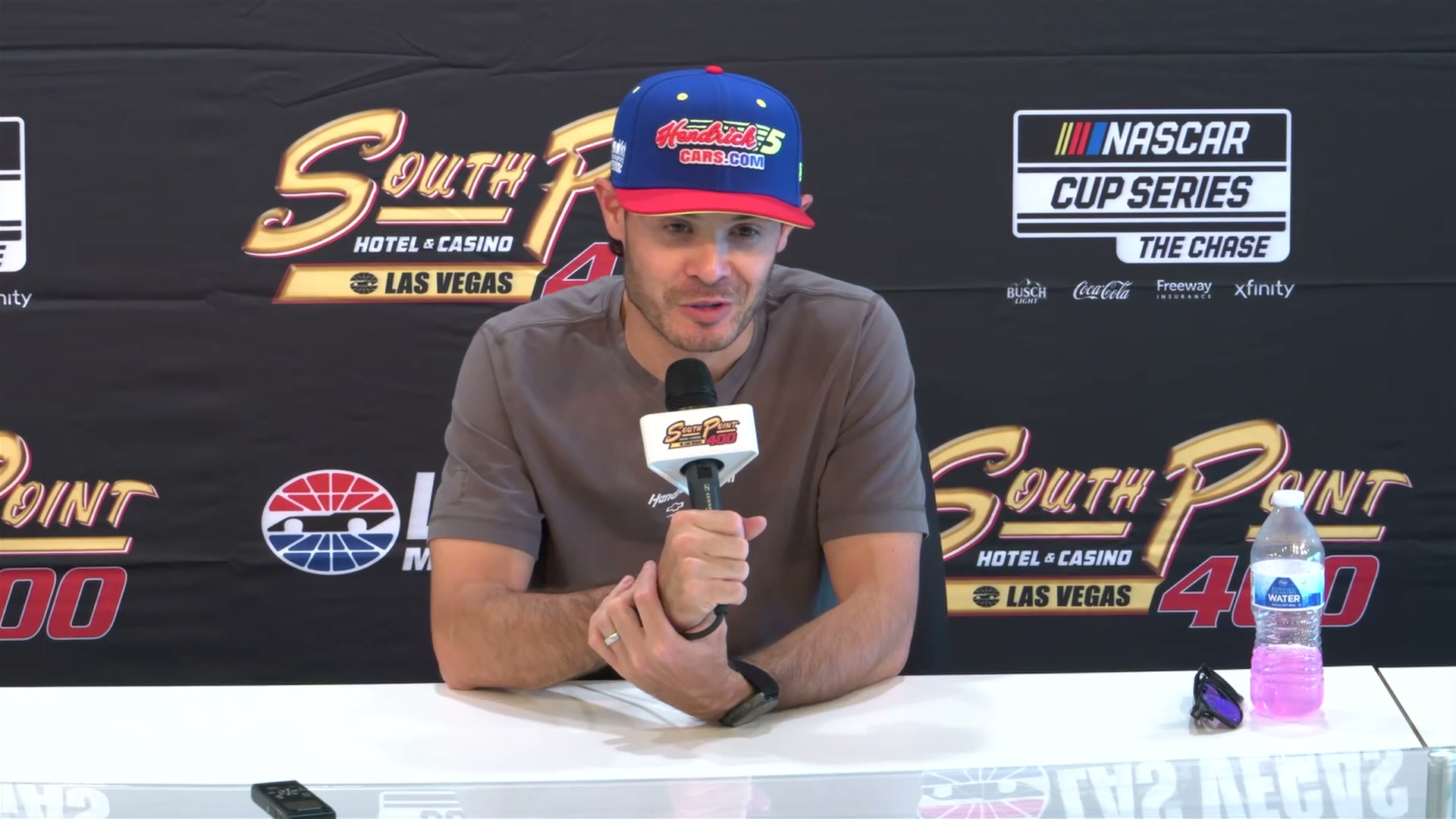 Larson shares story behind 'Tiny Kyle' nickname from Kyle Busch