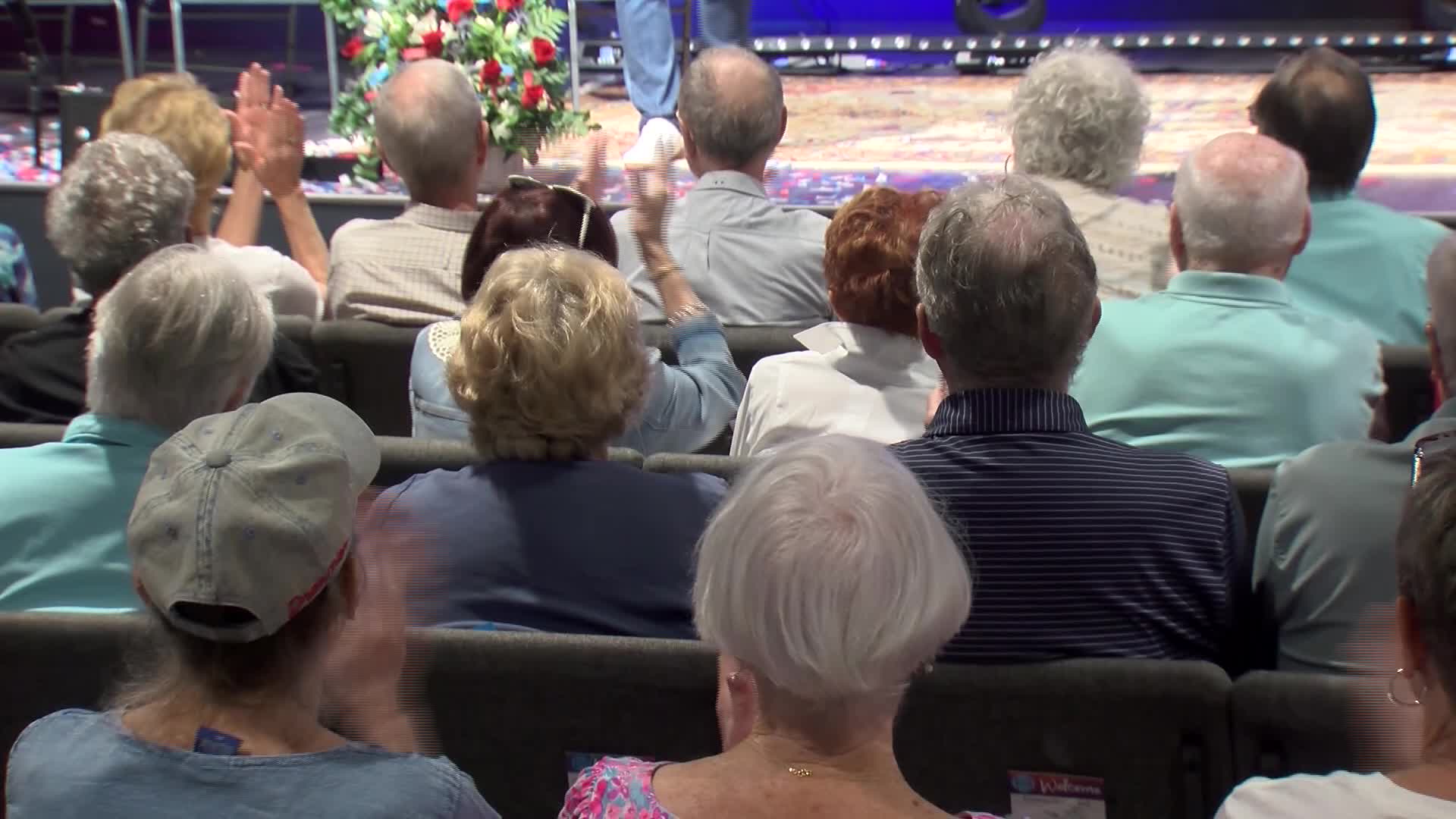Jolly calls for public school renaissance during Sarasota stop