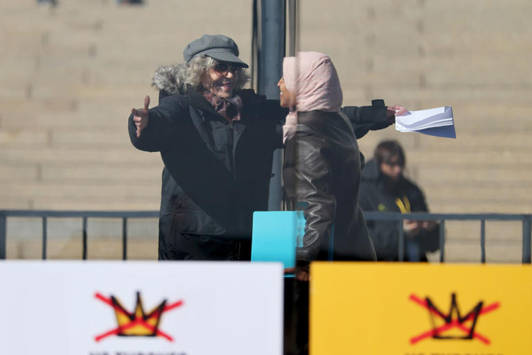 Springsteen, other stars share stage with hardcore leftist groups at ...