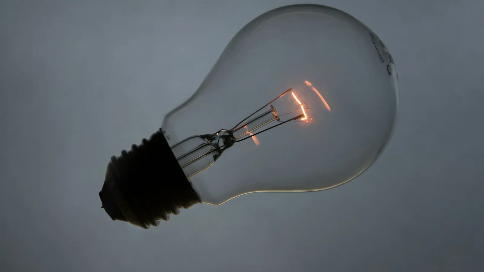 Lights flickering throughout the house: 6 possible causes from loose ...