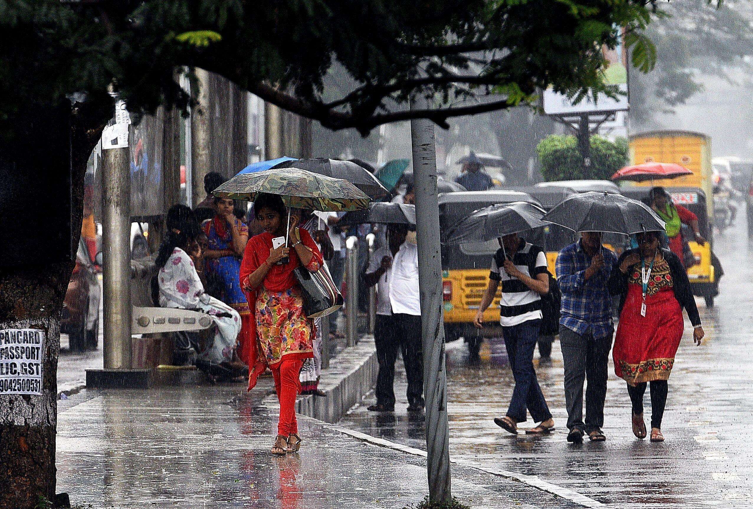 IMD forecasts light rain for Chennai & heavier showers for interior ...
