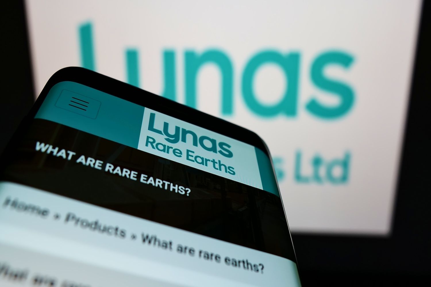 Lynas Rare Earths to buy Meteoric in US$678 million deal