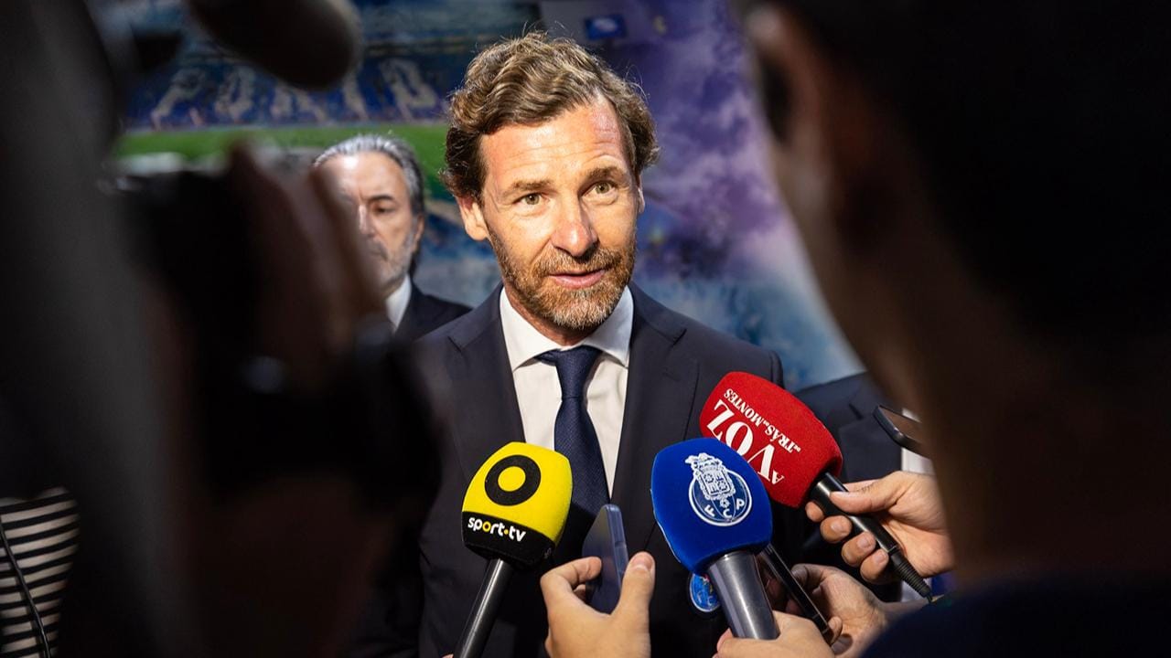 FC Porto: Villas-Boas revela que Smalling foi um pedido de Farioli