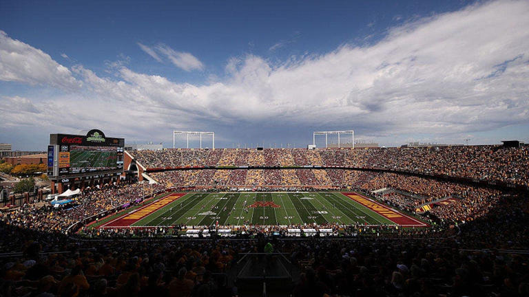 Big money, bigger disaster: Minnesota exposes Michigan as Wolverines ...
