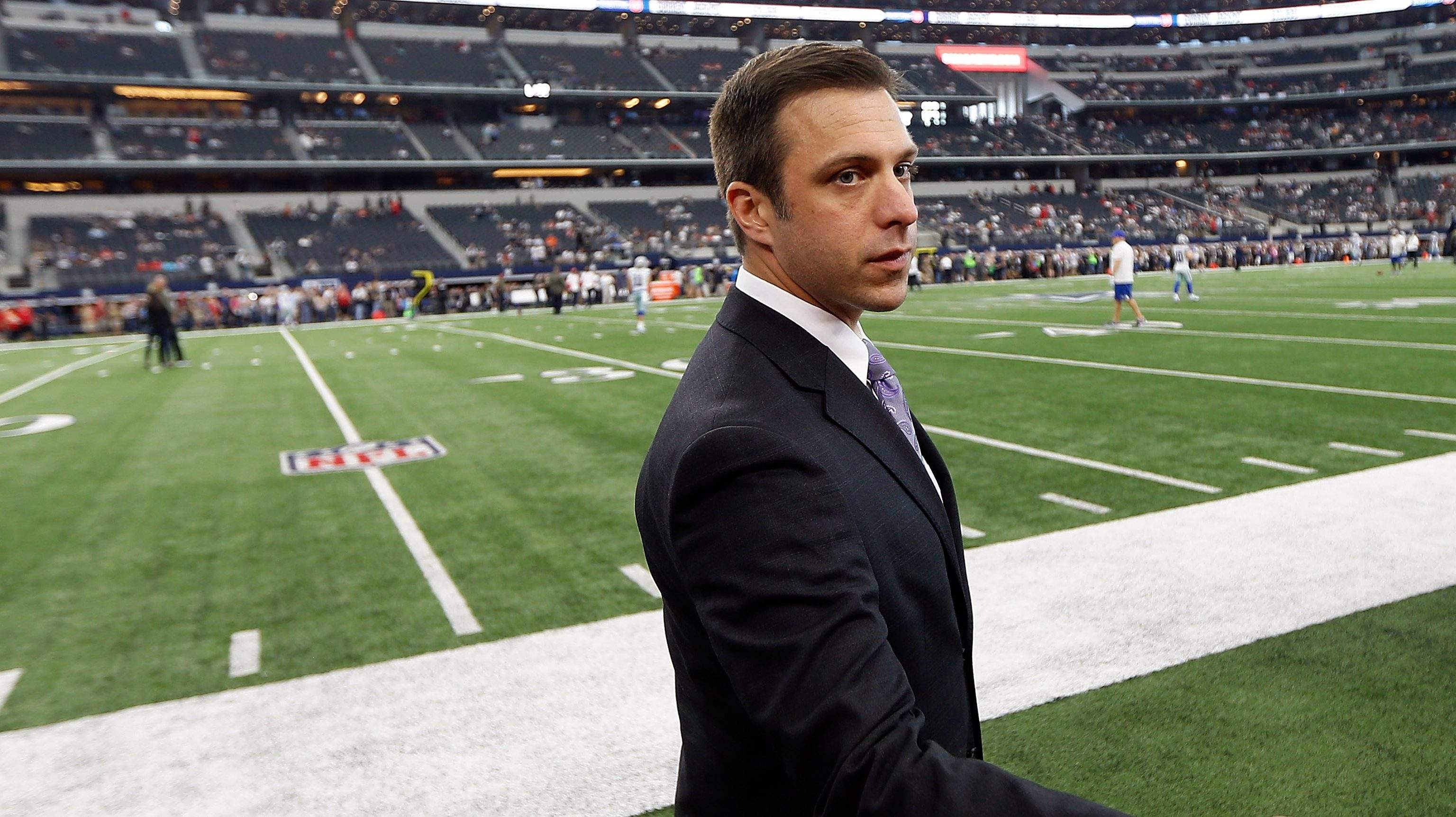 Chiefs could jump on trade for WR who’s being squeezed out by current team