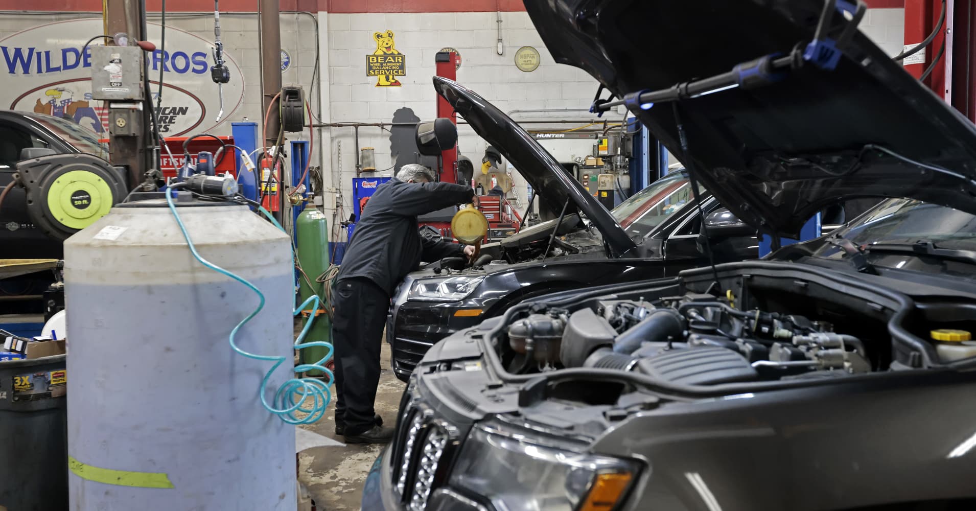 Why auto repair shops are struggling to keep up with the age of high ...
