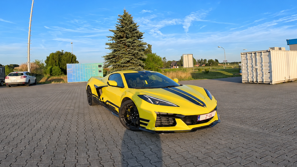 Corvette Z06 C8 screams to top speed on the unlimited Autobahn