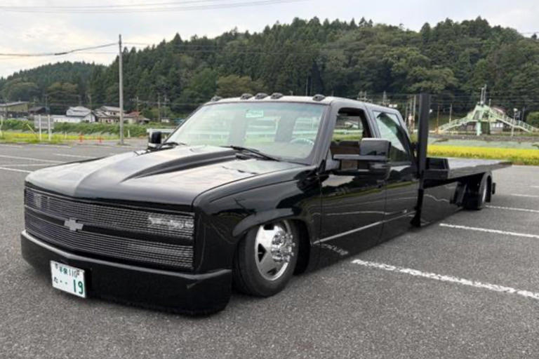 Skip the kei car and import this slammed Chevy rollback truck from Japan