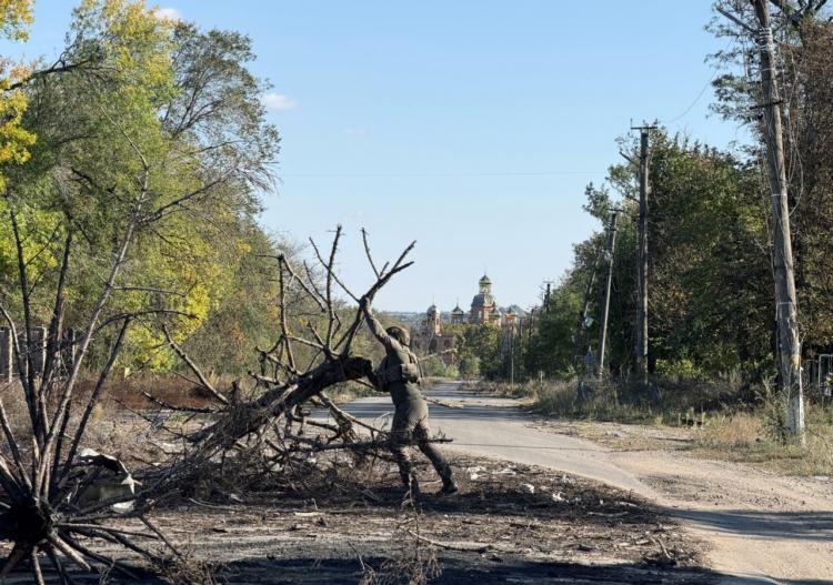 Guerre en Ukraine : un cargo attaqué en mer Noire, intensification des ...