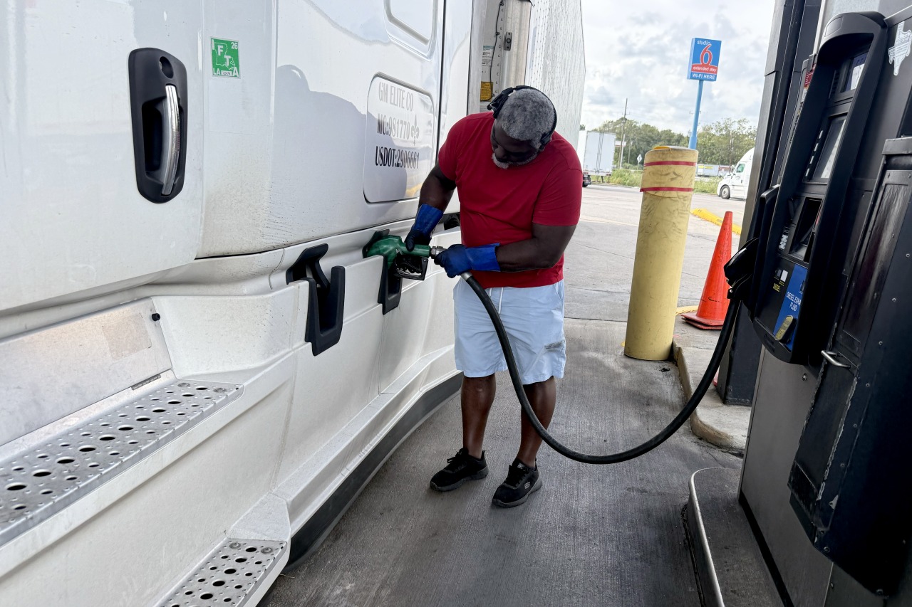 Truckers are using every trick they can to survive soaring diesel prices