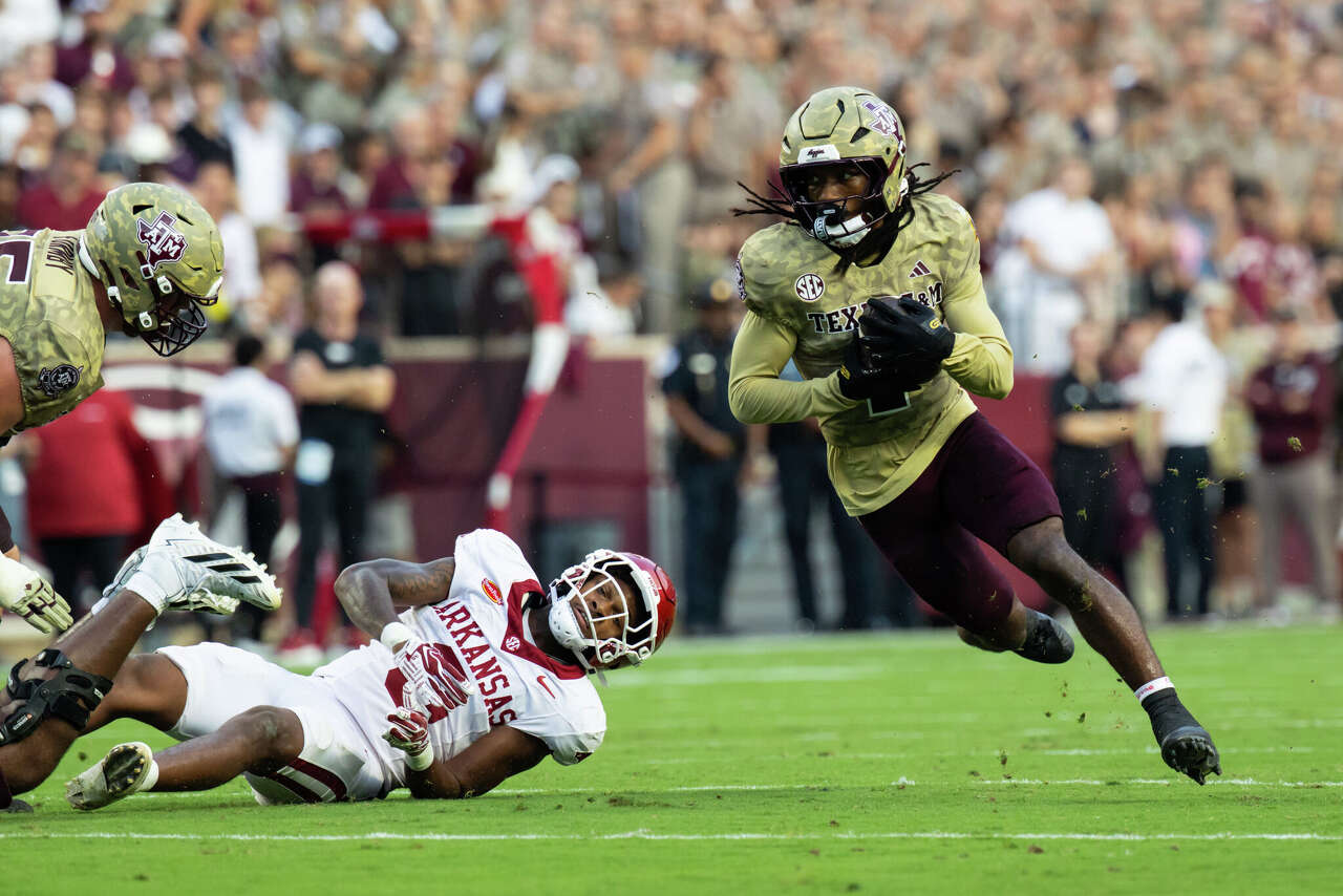 Mario Craver injury update: Texas A&M football WR leaves game vs Arkansas
