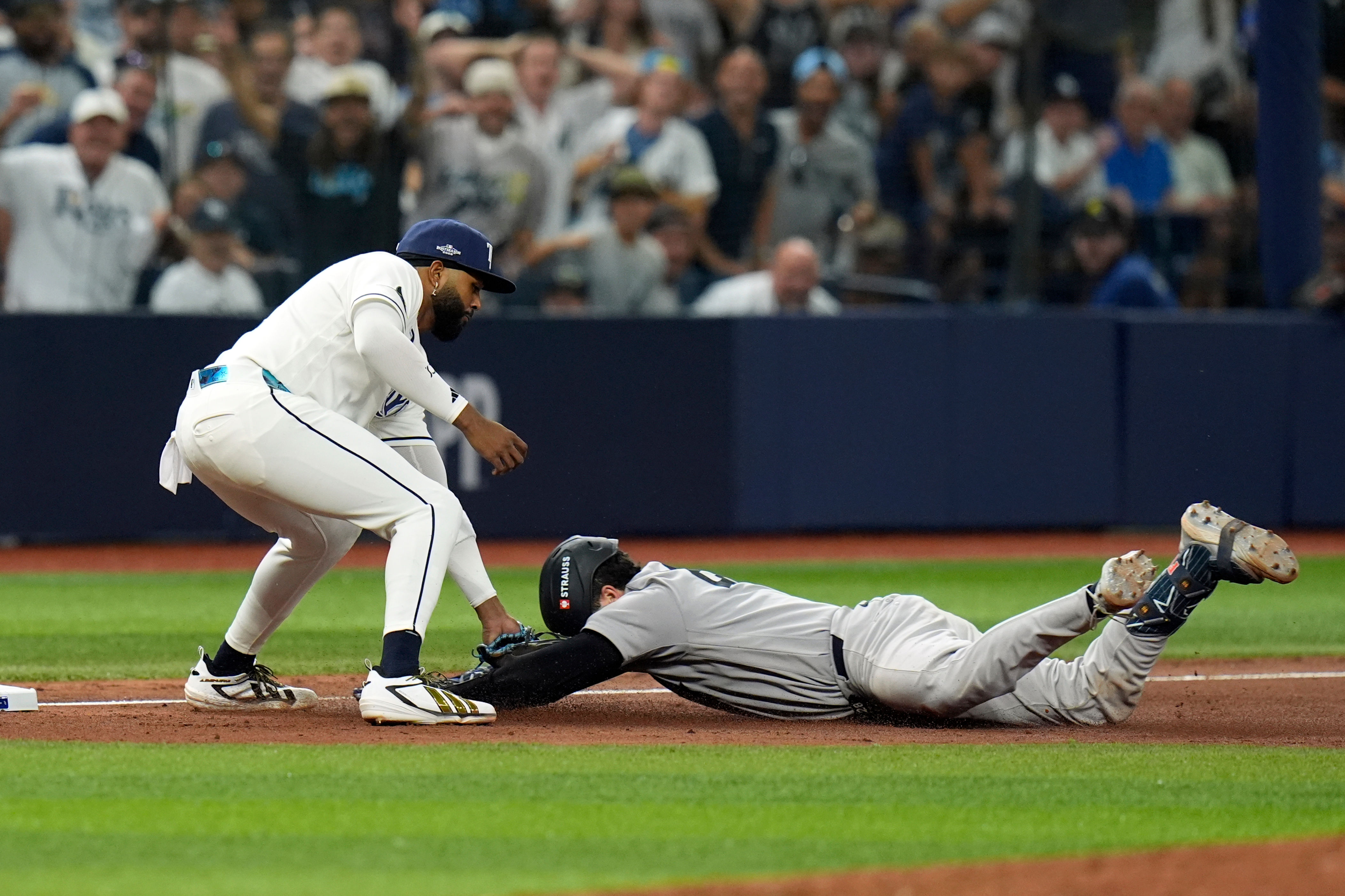Yankees-Rays: Austin Wells breaks up Drew Rasmussen's no-hit bid in 8th ...