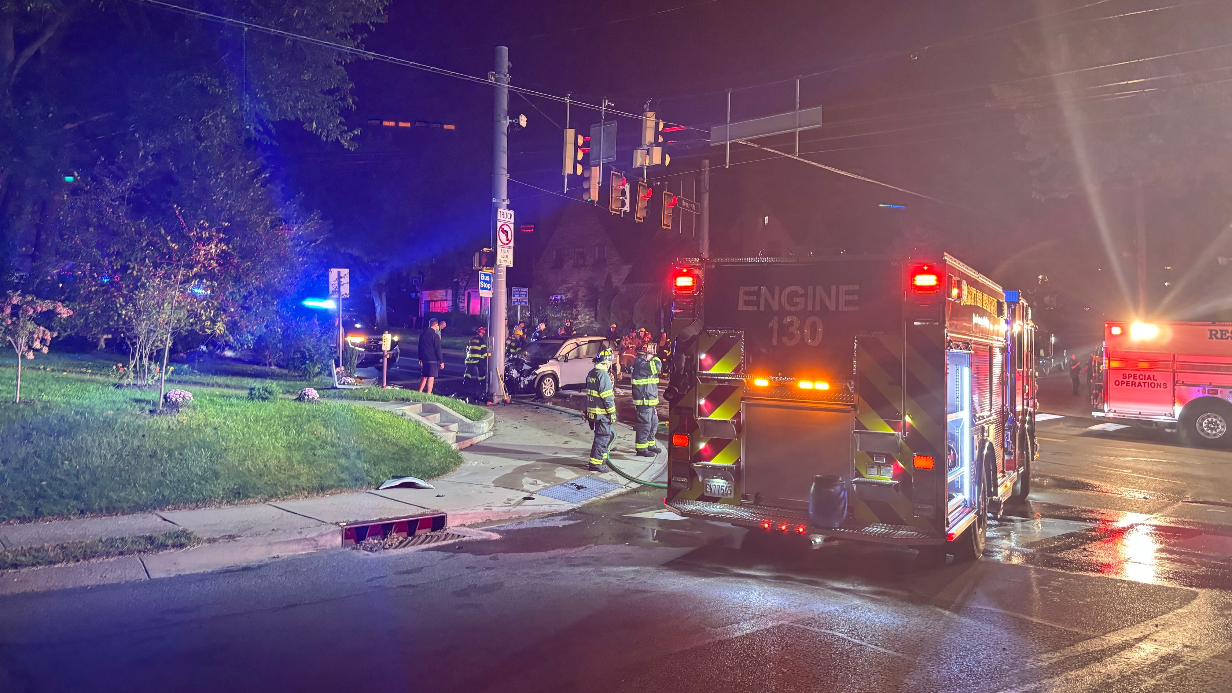 4 hospitalized after apparent vehicle crash in Mount Lebanon