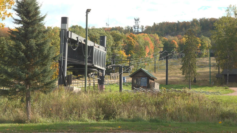 Granite Peak fall chairlift rides draw visitors to Rib Mountain