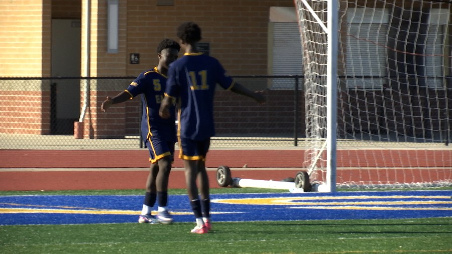 Lansing Eastern soccer shuts out Lansing Catholic