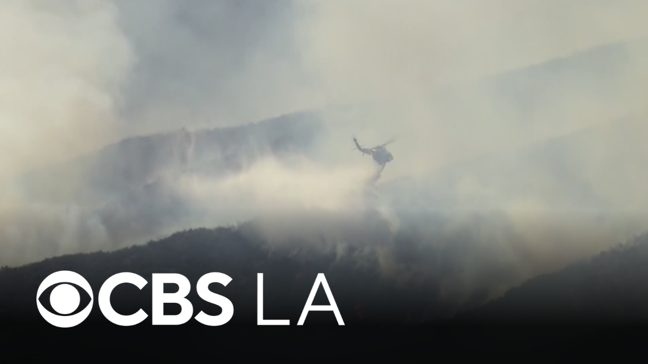 Bouquet fire erupts to burn 1,000 acres in Castaic, forcing evacuations