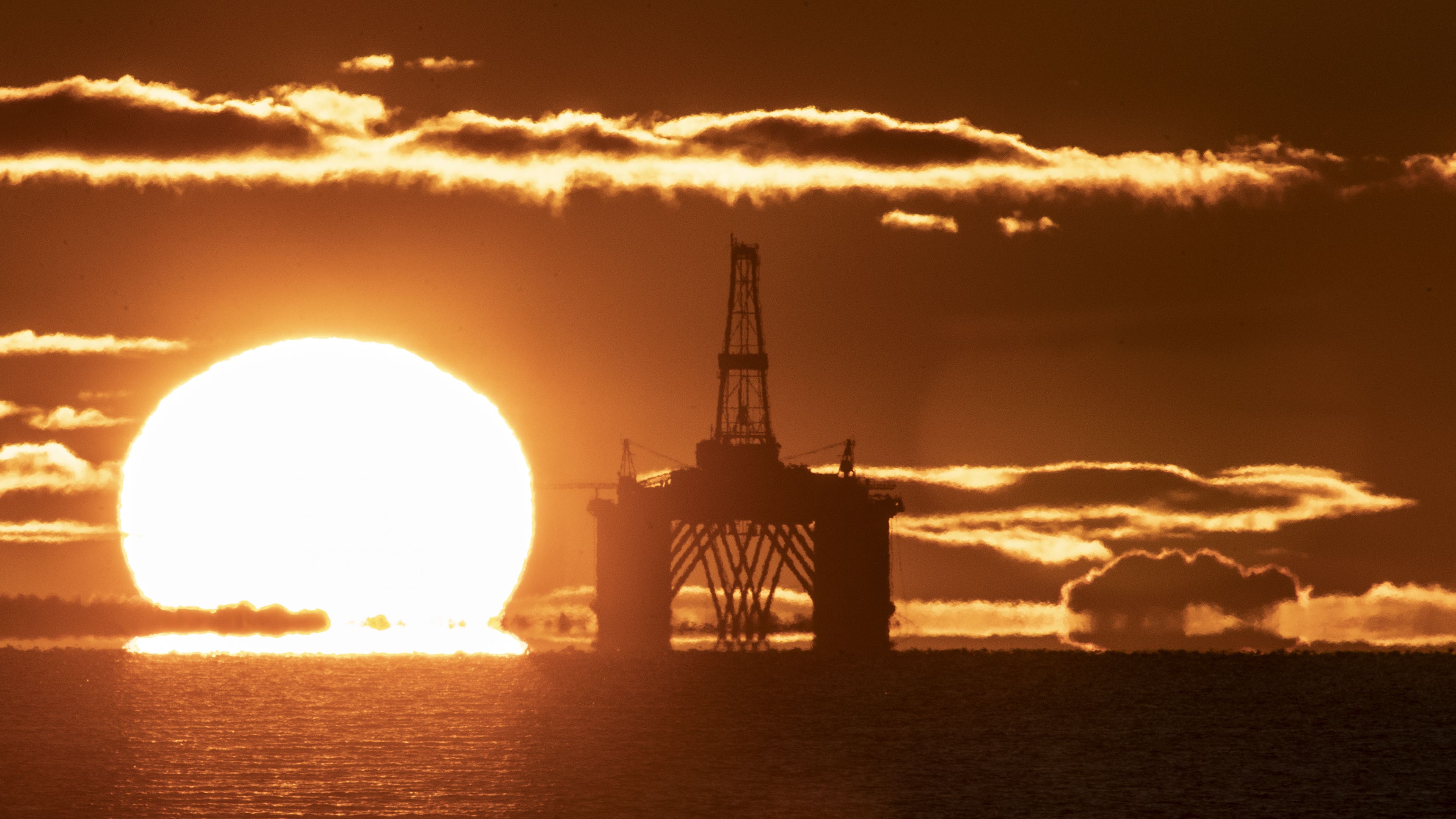 Businesses backing North Sea drilling 'increasingly out of step ...