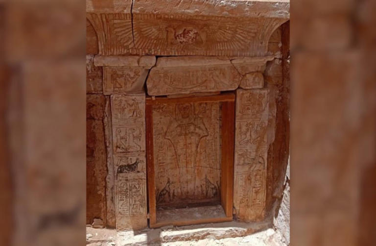 Ancient Greek elegy dedicated to judge found in ancient Egyptian tomb ...
