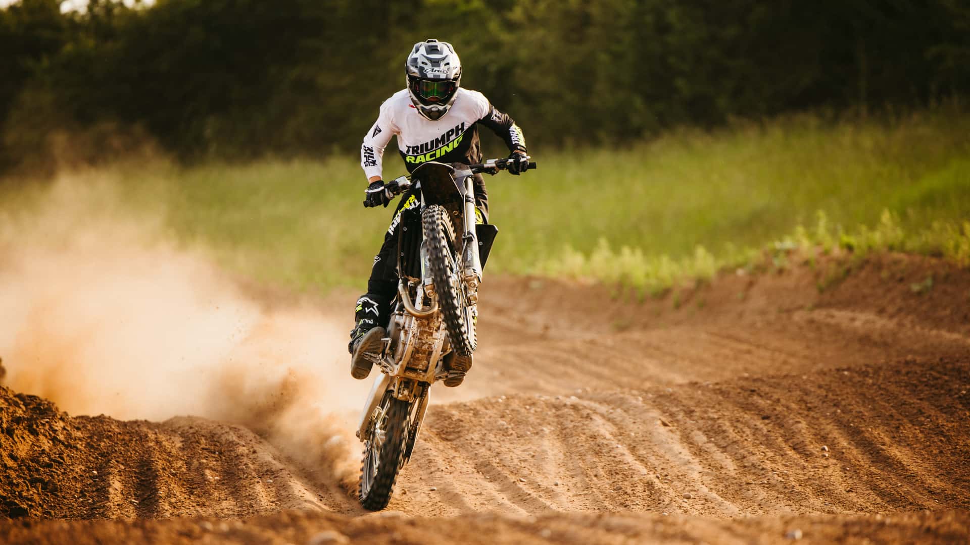 Triumph updates championship-winning TF 250-X, focuses on powertrain ...