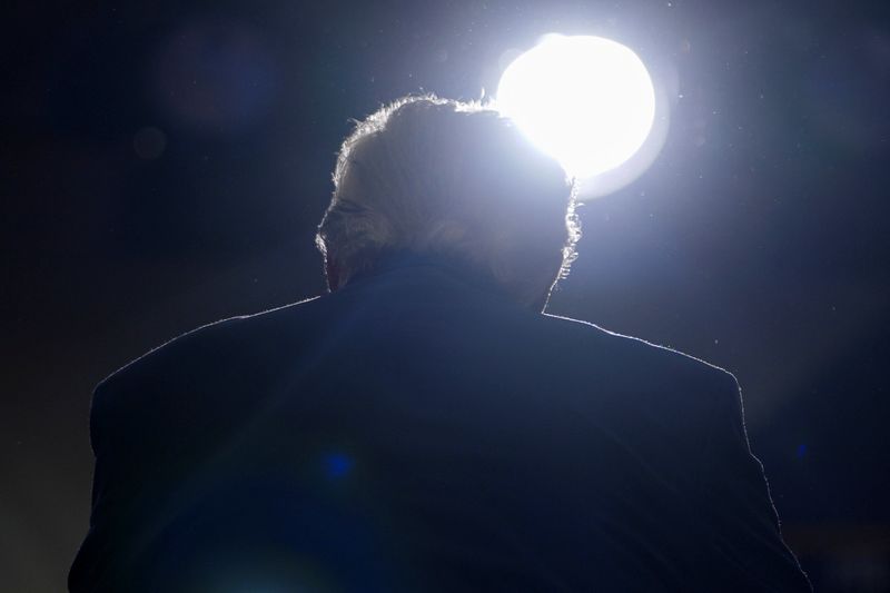In crude Ohio rally speech, Trump says he may not help if Democrats win