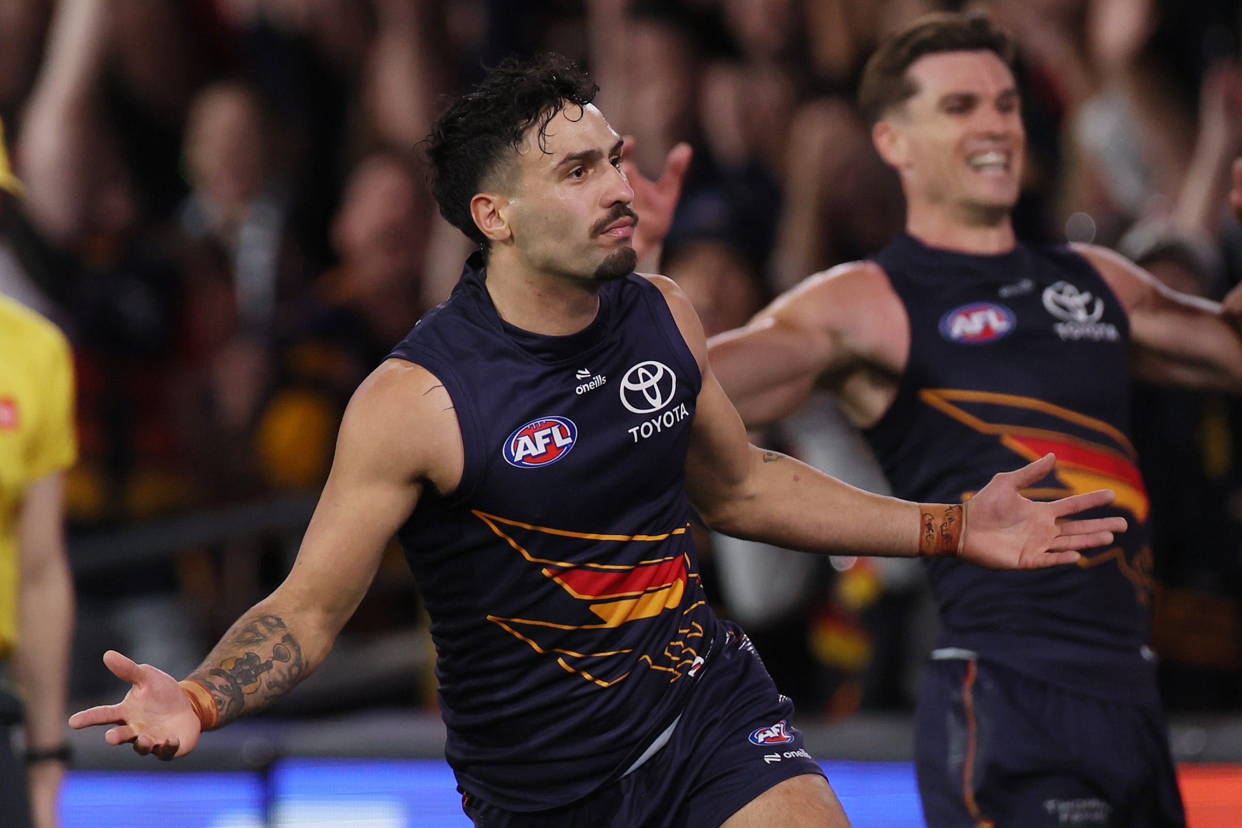 Izak Rankine commits to Adelaide Crows in major six-year contract coup