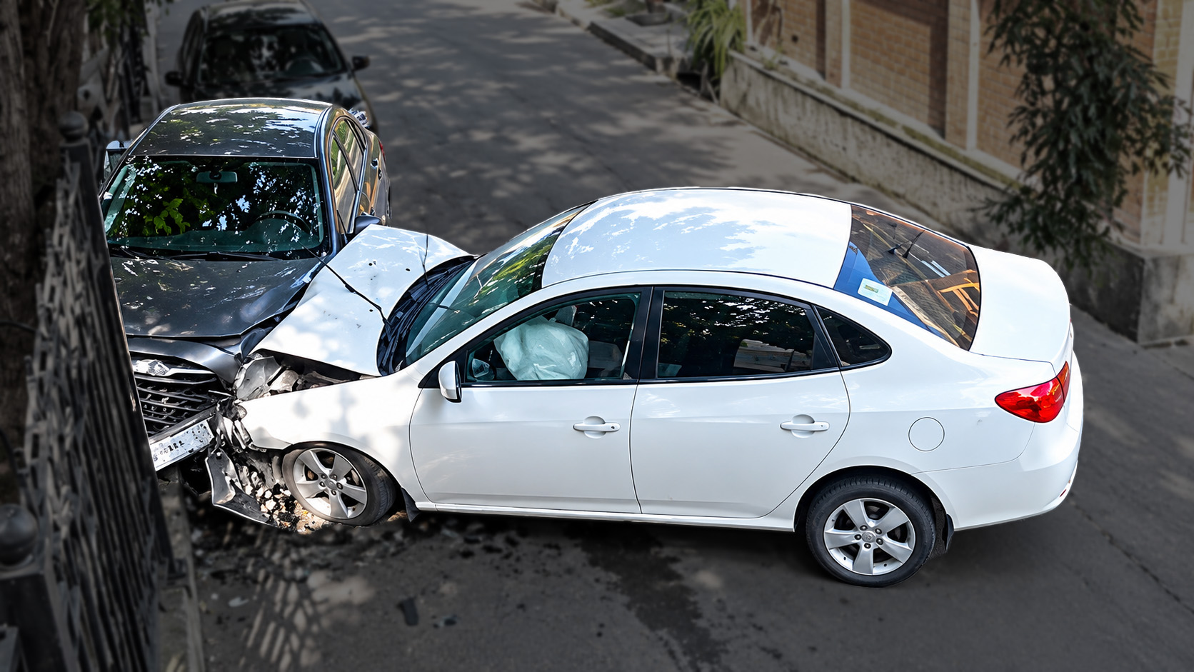 Collision in traffic caught on camera