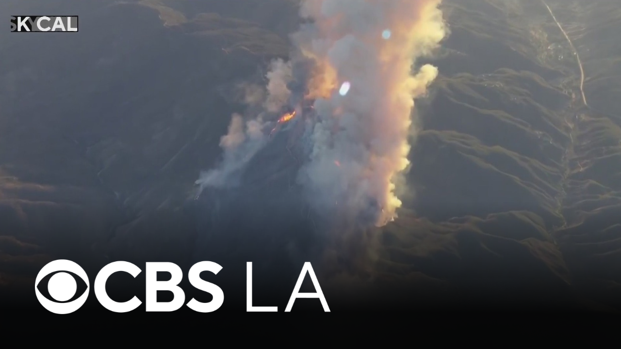 Evacuation orders and warnings issued for Bouquet Fire burning near Castaic