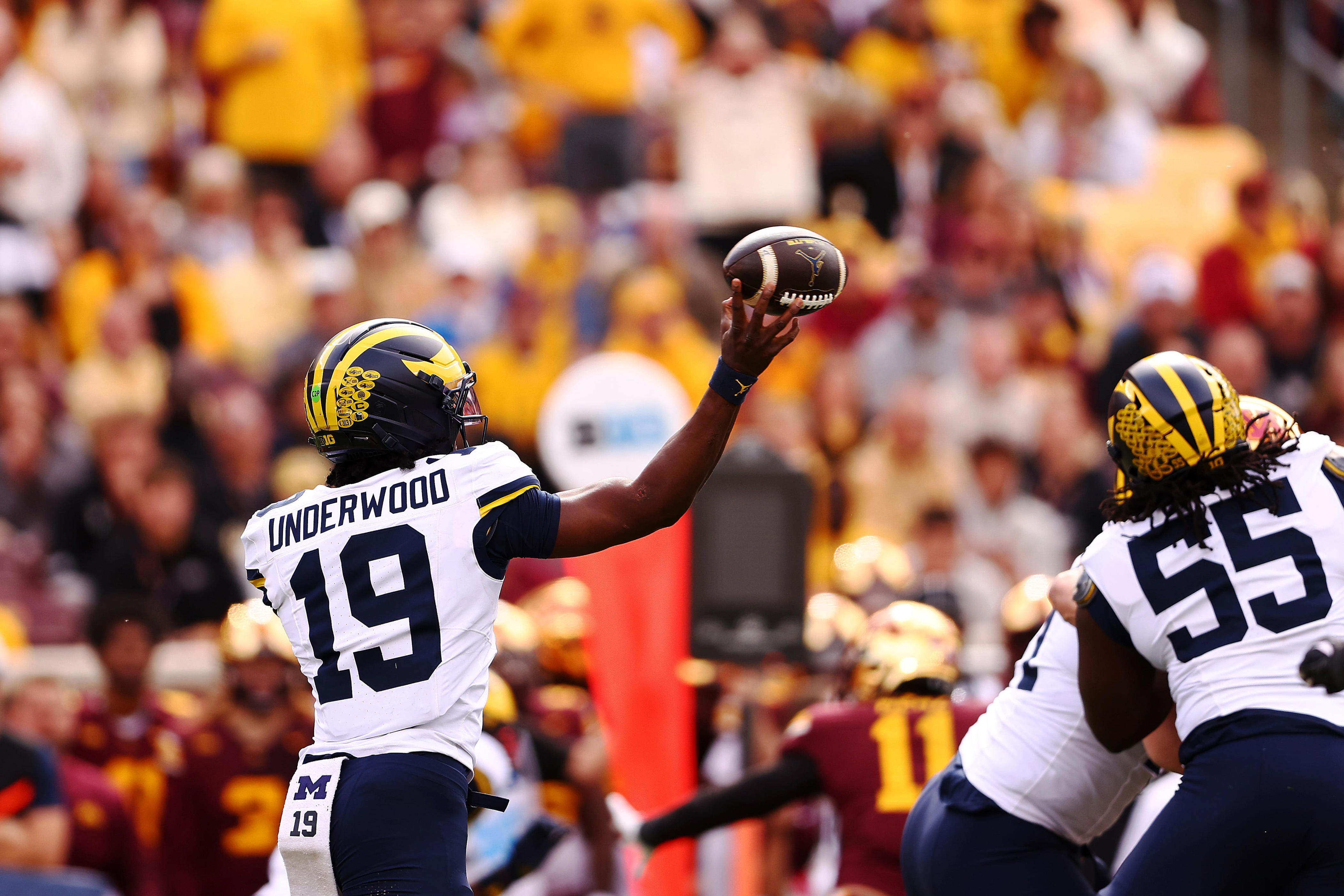 Michigan football sticking with Bryce Underwood, Jason Beck to ...
