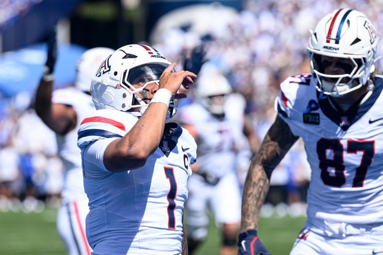 Fifita accounts for 3 TDs, shorthanded Arizona shuts down Cincinnati ...