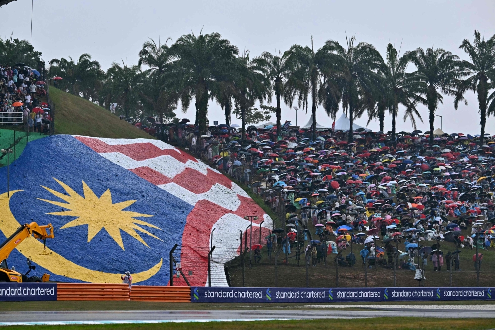 JPJ hunts illegal motorcycle ride operators ferrying passengers to ...
