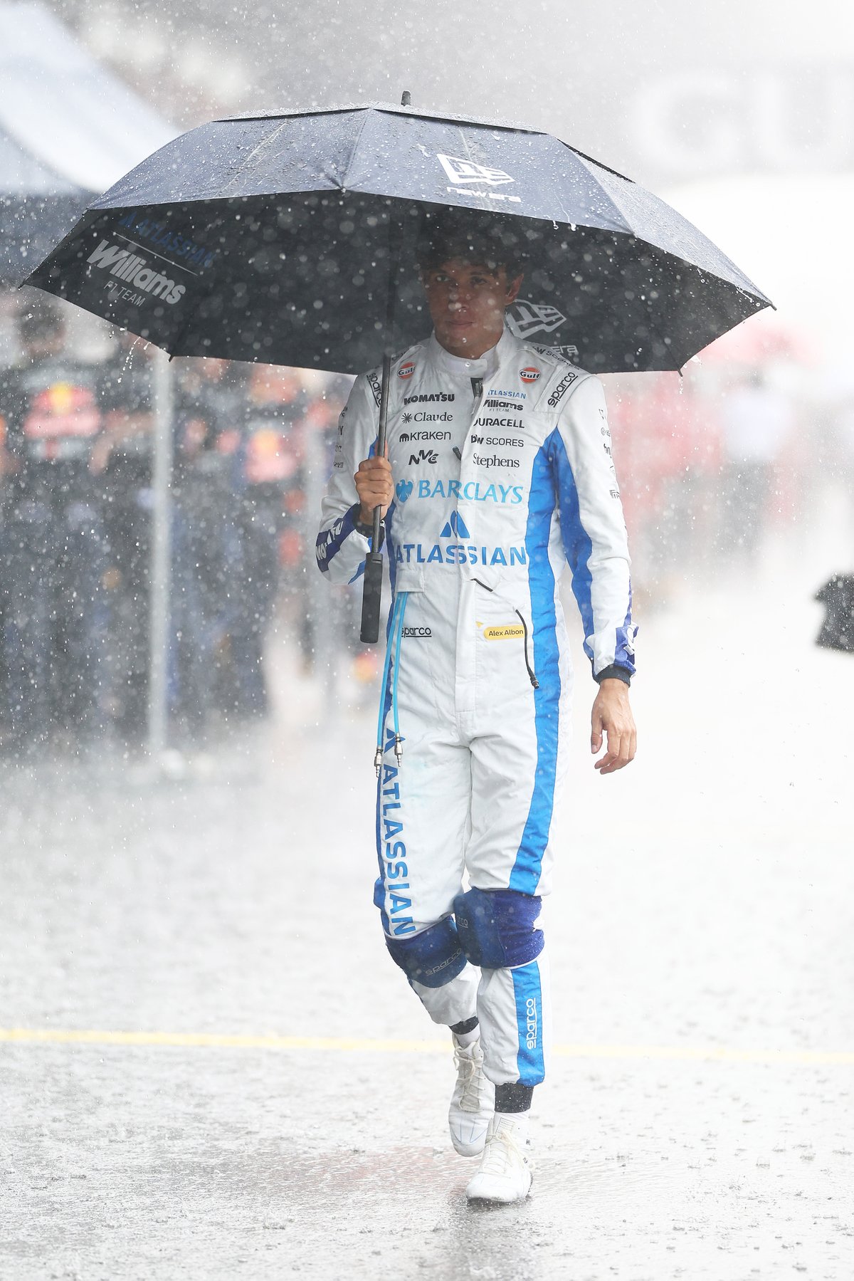 What time will the Bahrain Grand Prix start? Heavy rain causes chaos