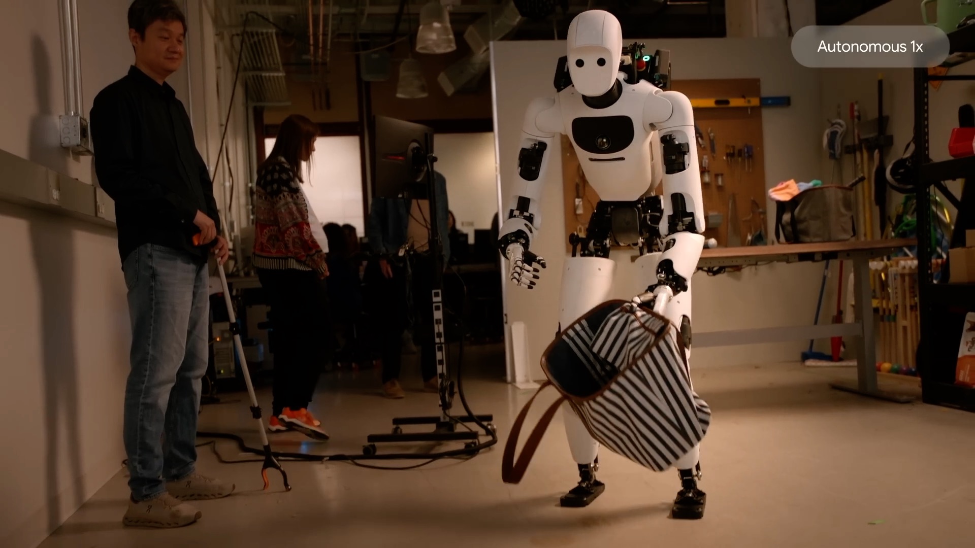 Intelligent whole-body control with Gemini Robotics 2