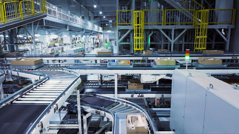 Factory floor 4.0: AI and smart tech transform vehicle production