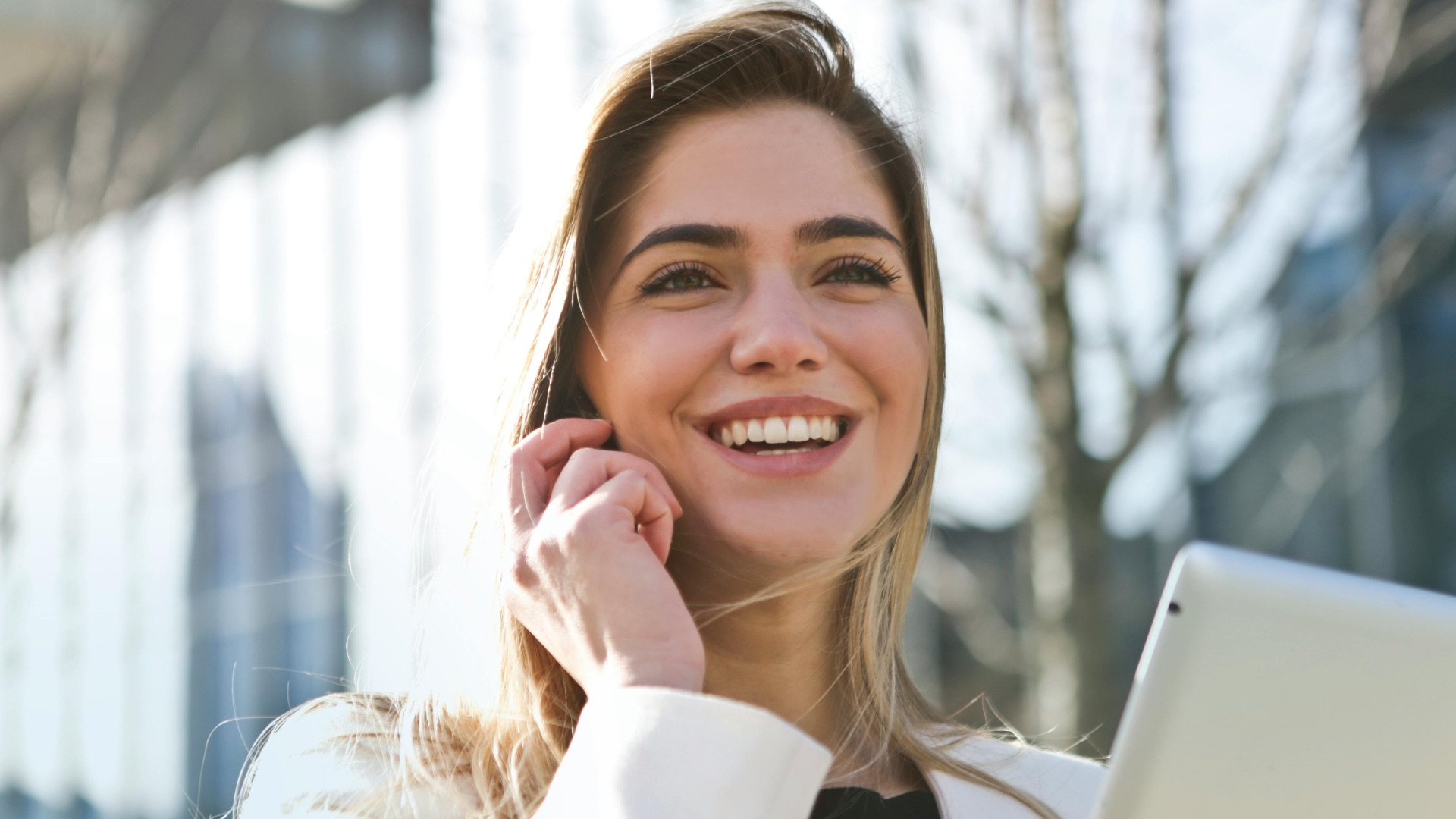 Want to read people better? Try these psychology-backed tricks