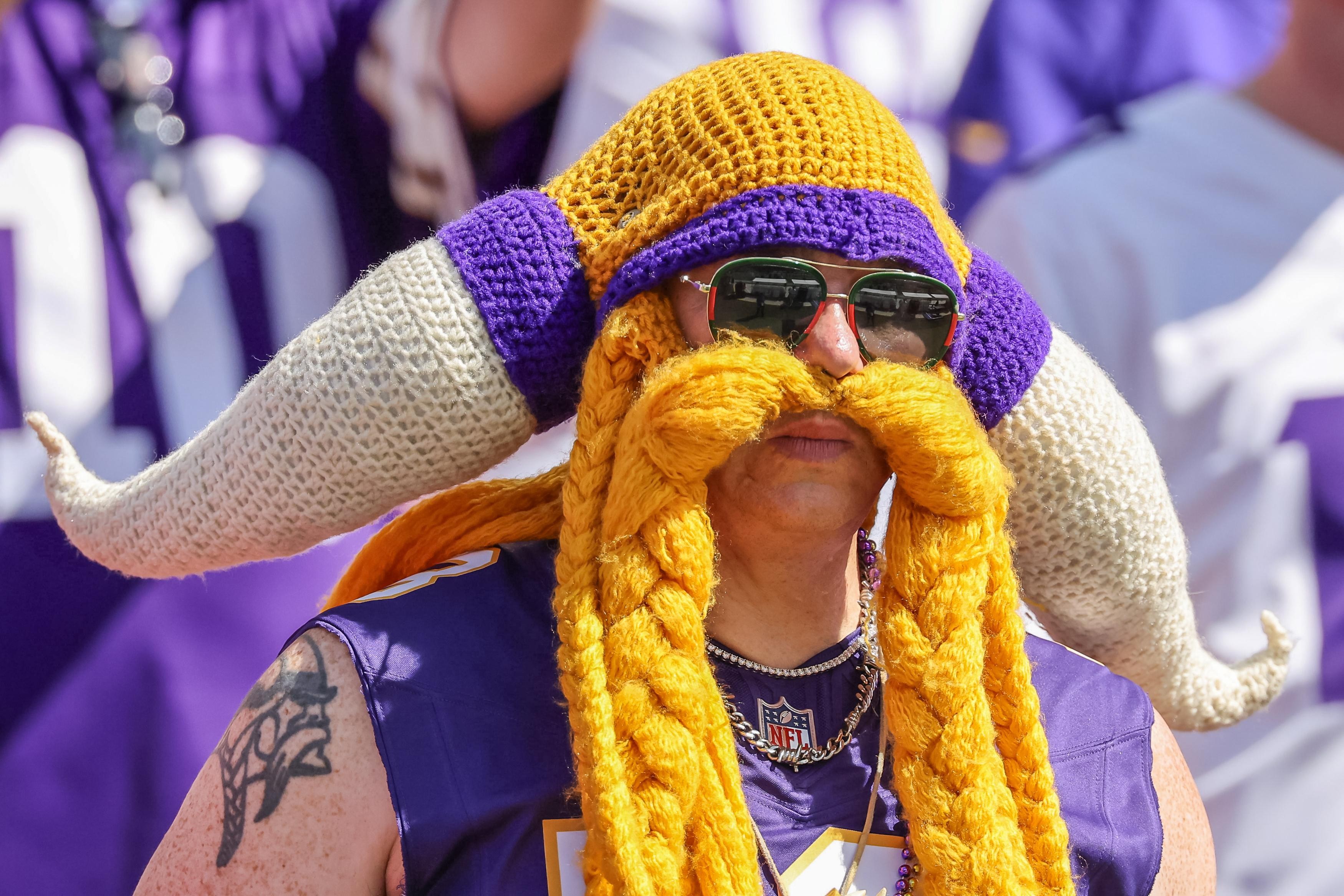 Miami Dolphins at Minnesota Vikings: Game time, channel, radio ...