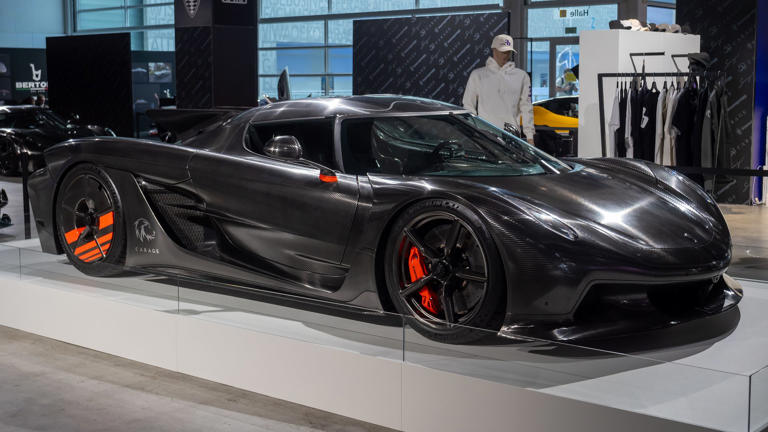 Is the Koenigsegg Jesko Absolut as fast as it claims?
