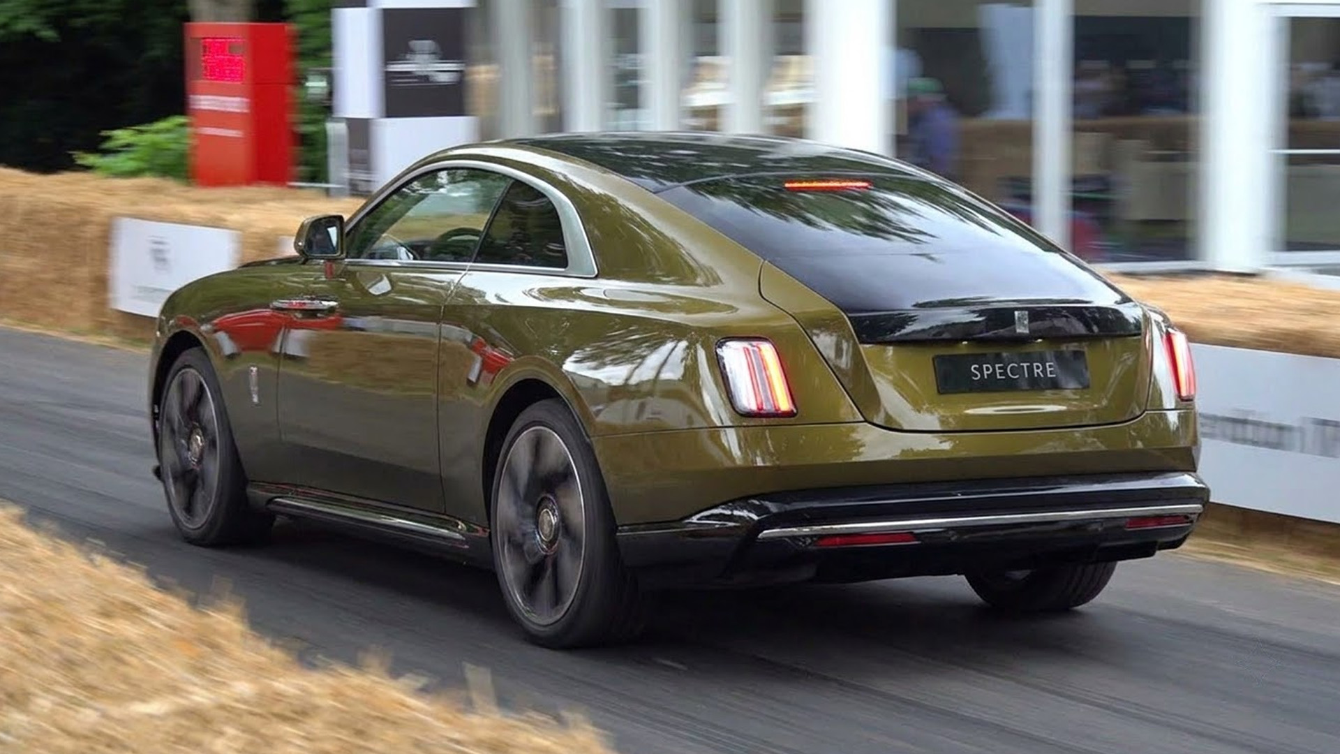 Rolls-Royce Spectre shows its performance side on track