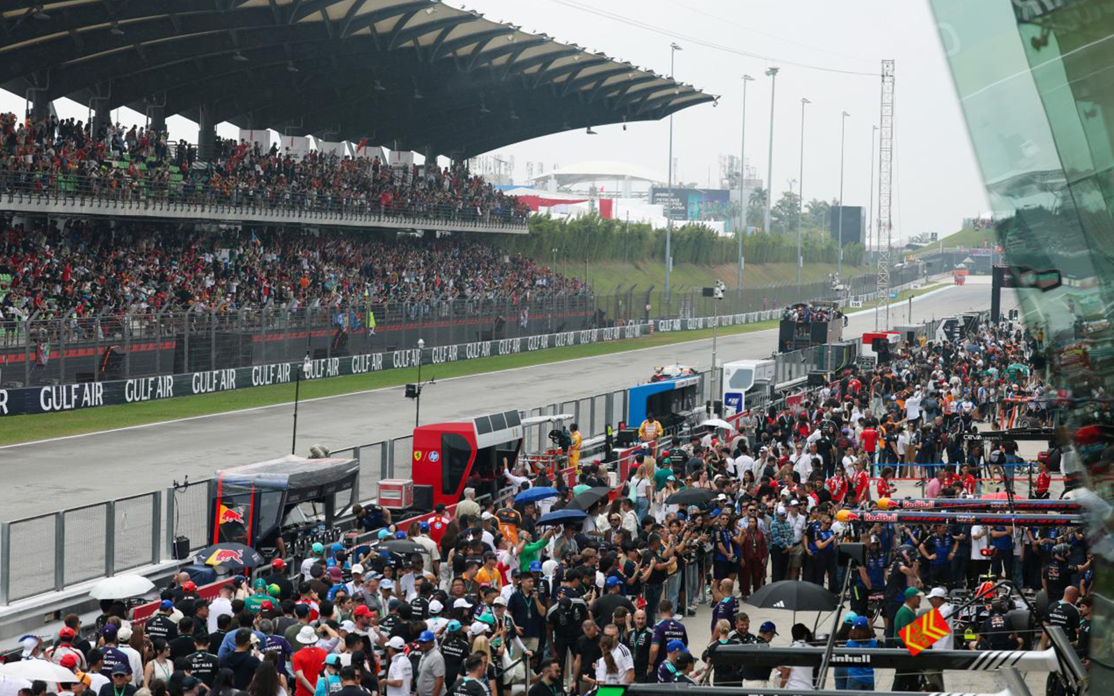 Anwar says Malaysia discussing return of F1 race