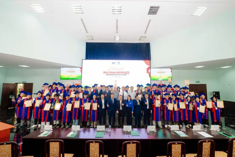 Giải thưởng Hoa Trạng Nguyên mùa thứ 14: Vinh danh 62 học sinh giỏi quốc gia và cấp tỉnh