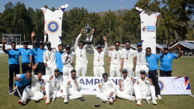 Watch: Mukesh Kumar’s six-wicket haul helps Rishabh Pant-led Rest of ...