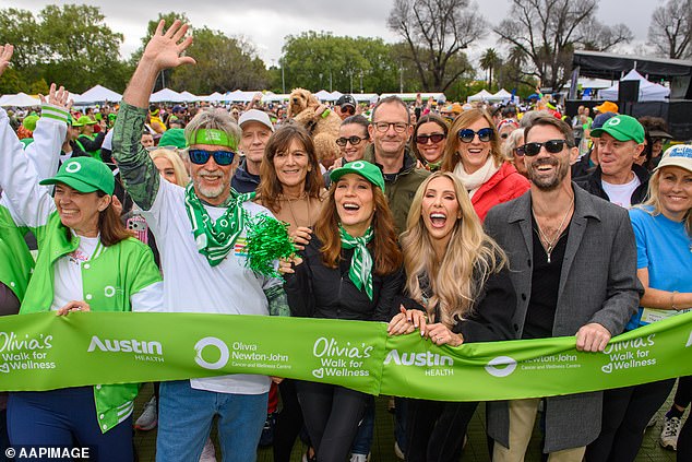 Olivia Newton-John's daughter Chloe Lattanzi leads final ever Walk for ...