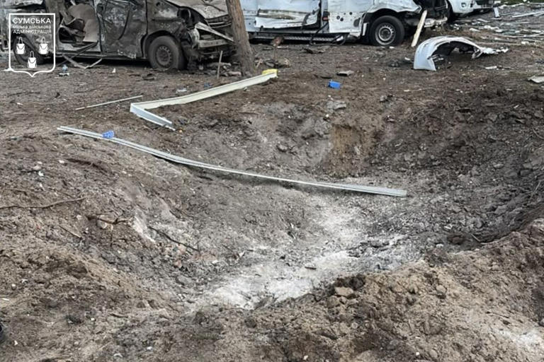 Russia bombs Ukraine's Sumy, damaging high-rise and injuring civilians