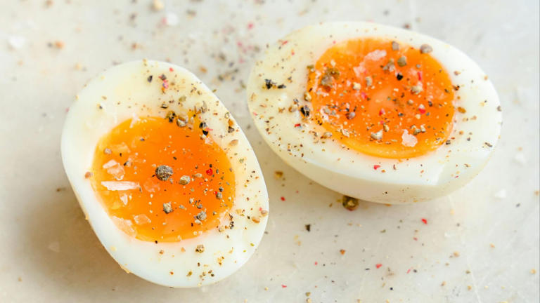 Feeling overwhelmed? Here's what to eat that can help