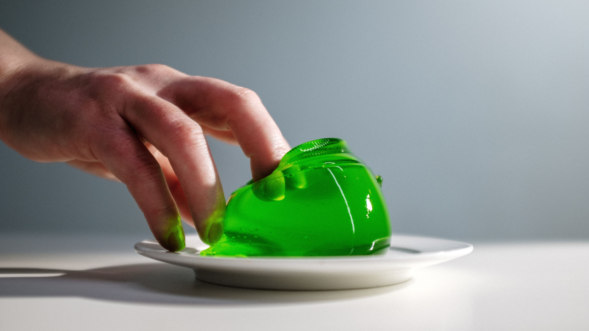 Why gelatin salads disappeared from American dinner tables