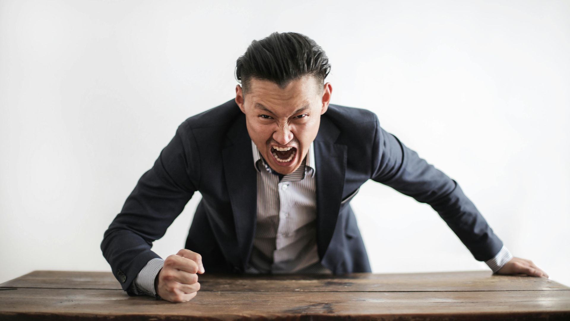 Should you ghost? 10 situations where it's okay & 10 situations where ...