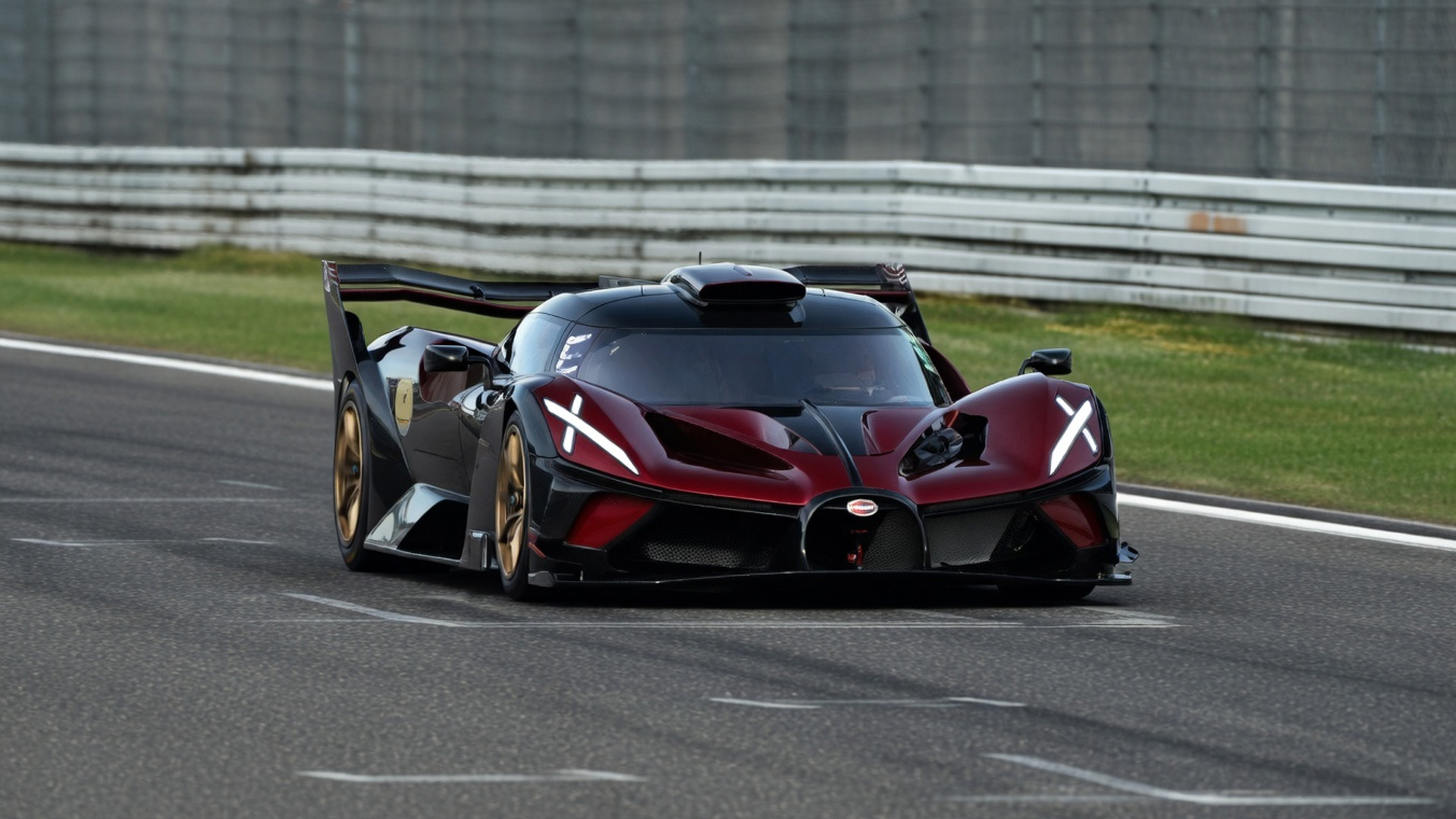 The Bugatti Bolide reaches incredible speeds at the Nürburgring
