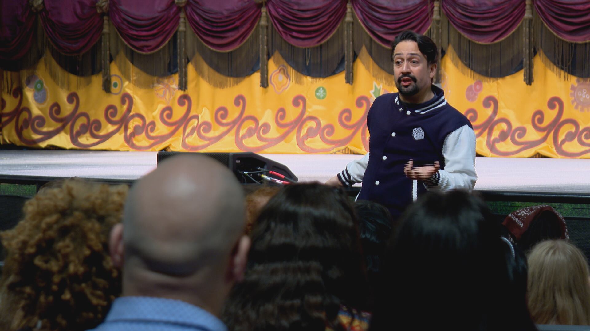 Lin-Manuel Miranda meets with Omaha theater students during campaign trip