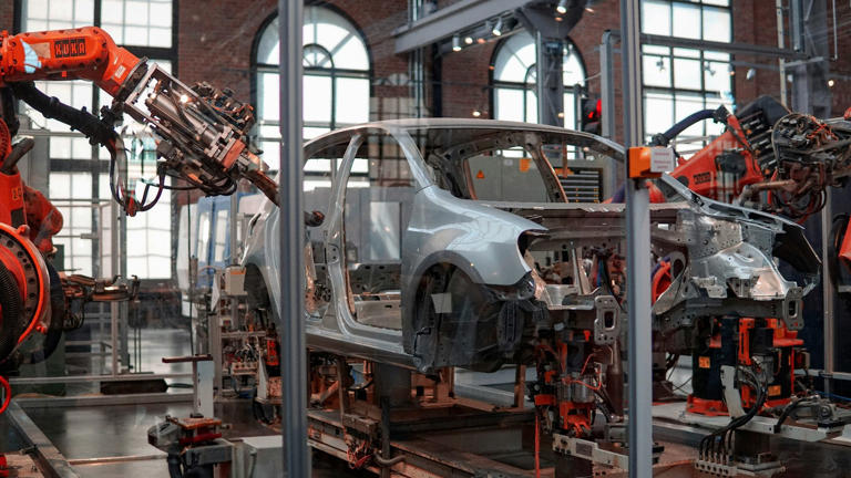 5 key manufacturing innovations shaping the next generation of cars
