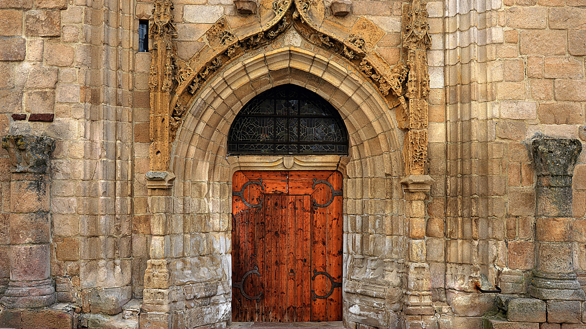 The 20 oldest and most beautiful churches around the world